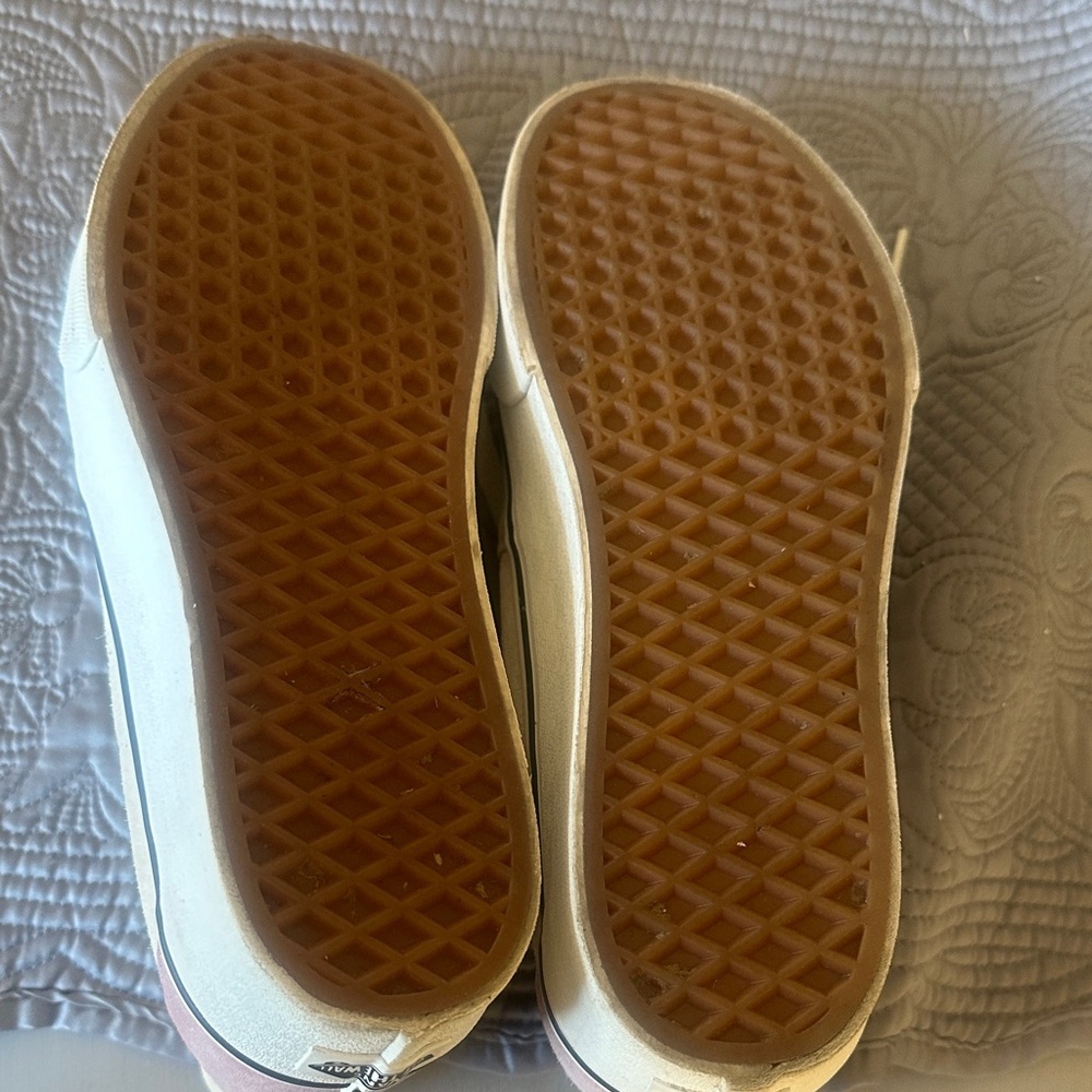 Vans High-Top Sneakers with Shearling Lining - Picture 5 of 7